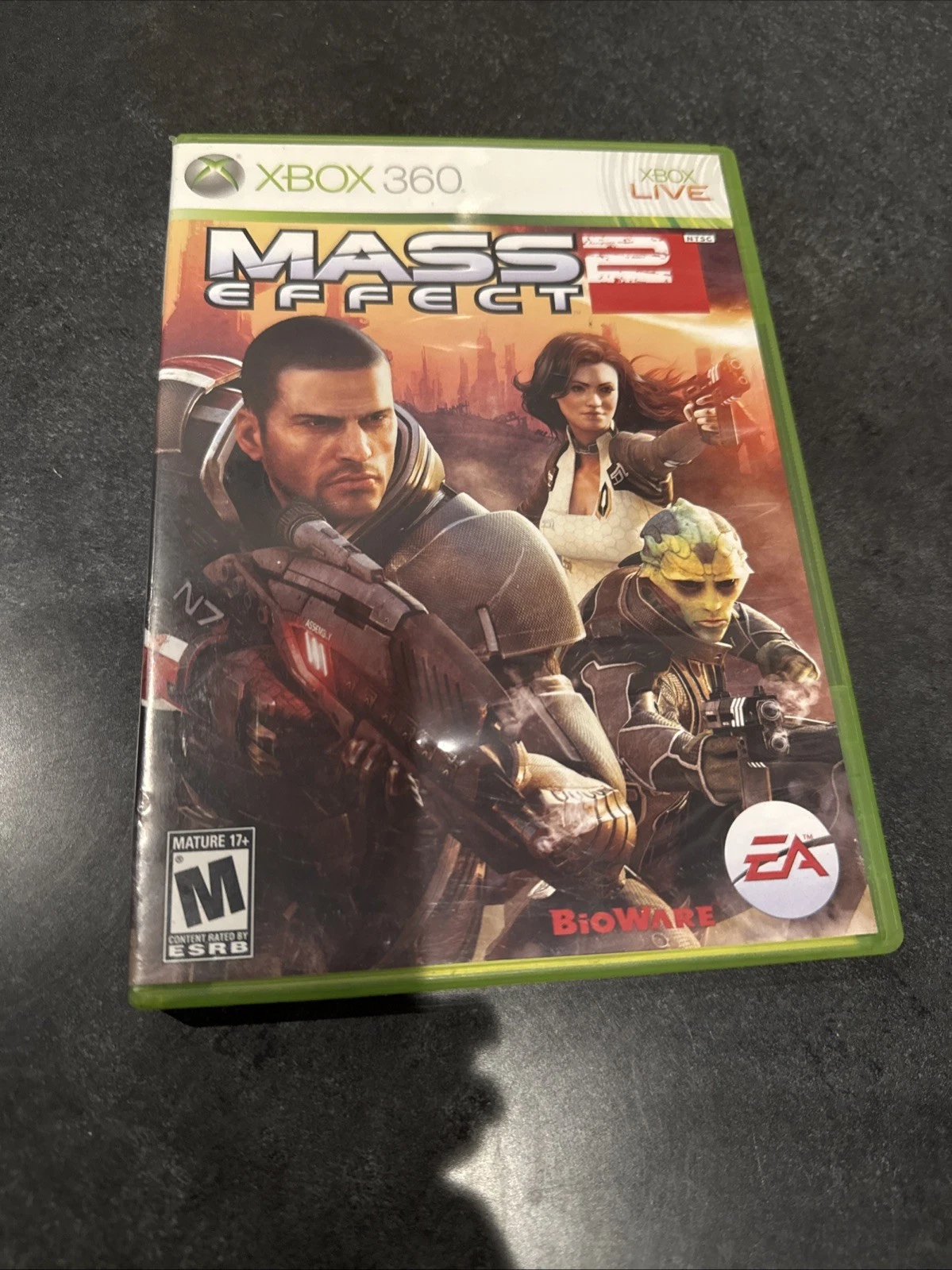 Mass Effect 2 (Microsoft Xbox 360, 2010) CIB Great Condition Clean Discs!