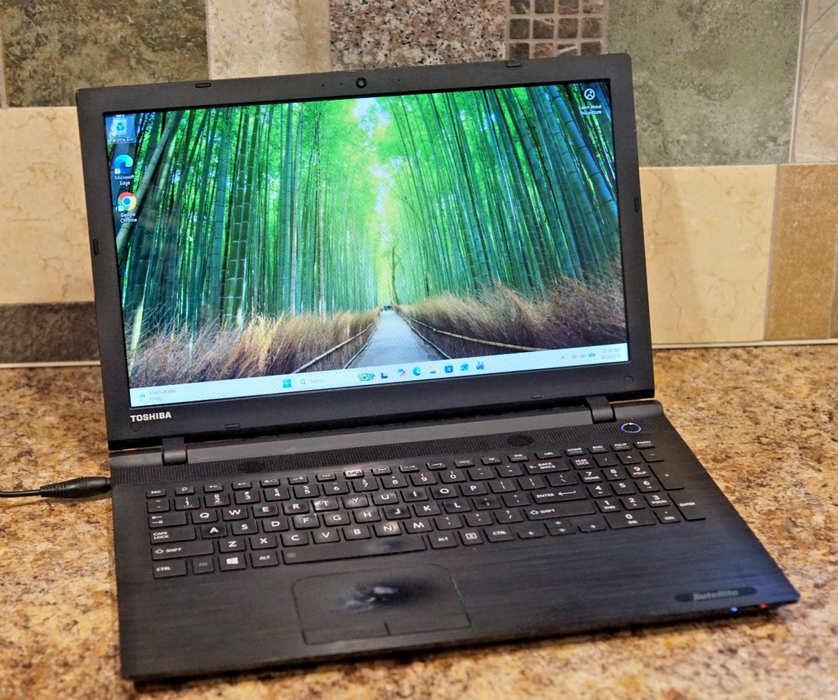 Active 25H2 WIN11 PRO Toshiba C55-C5270 i3-4005U @ 1.70GHz,8GB RAM