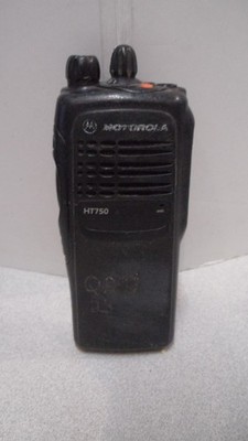 Motorola HT750 UHF 4CH 4w UHF 450-512 MHz  Two Way Radio  AAH25SDC9AA2AN