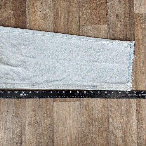 Vintage 90s Levis Womens Size 5M High-Waisted Light Wash Jeans Frayed Hem Cotton - Imagen 7 de 8