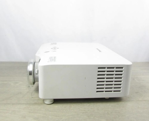 Panasonic TQFB533 LCD Home Theater HDMI Projector White Tested & Works - Picture 7 of 11
