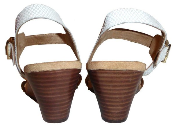 vionic white wedge sandals