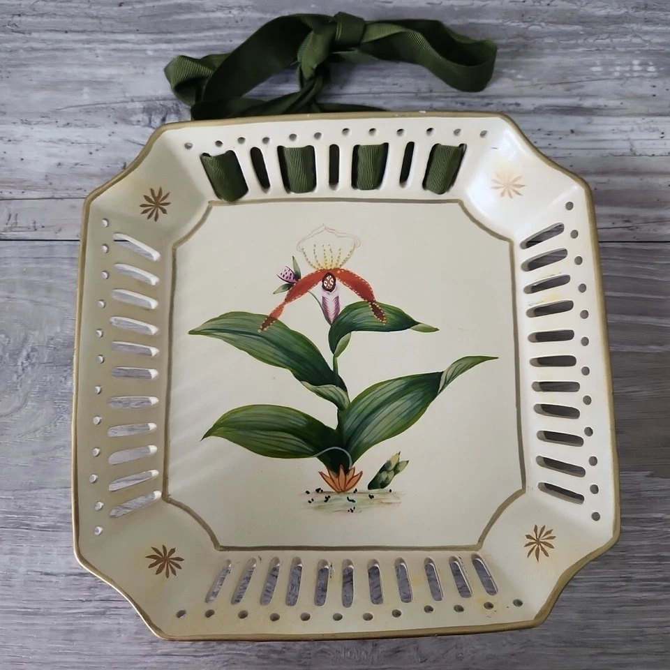 Sadek Hand Painted Decorative Wall Plates Set 3 Pc Ceramic Vintage Tole 8.5" Lot - Image 4 of 4