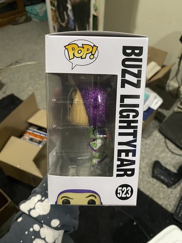 Funko Pop y Mochila Loungefly Diamond Buzz Lightyear LE 3000 EN MANO - Imagen 6 de 6