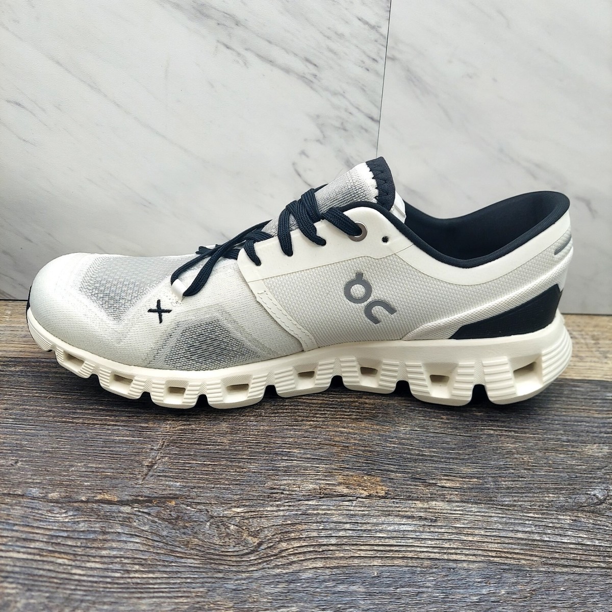 On Cloud X 3 Running Shoes Black White 60.98697 Women's Size