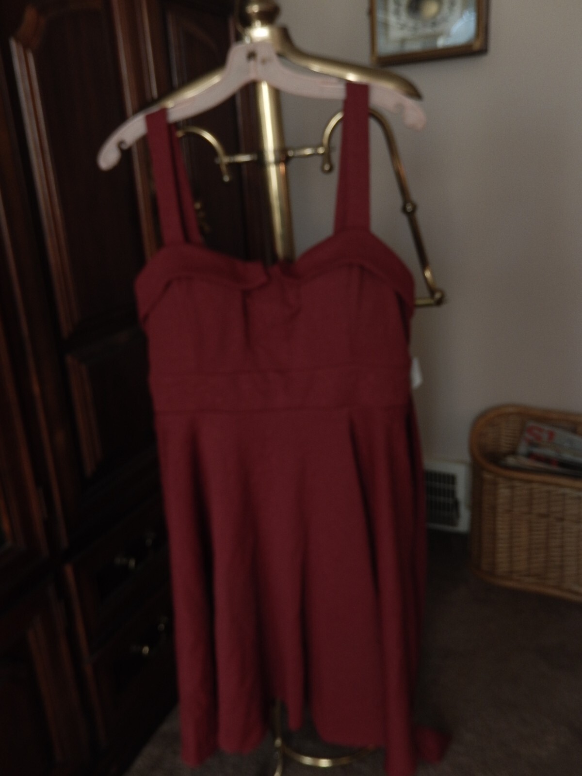 Picture 3 of 24