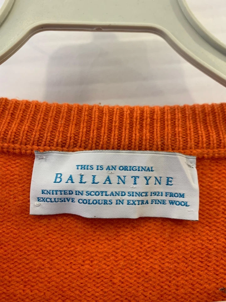 Ballantyne Scotland Men’s 2XL Orange 100% Geelong Wool Crewneck Sweater Knit #46 - Image 3 of 4