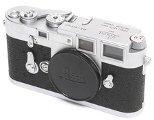 Leica M3 chrome camera body Double Stroke serial no. 817037