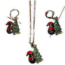 NWT Snowman And Christmas Tree Silvertone Necklace And Earring Set
