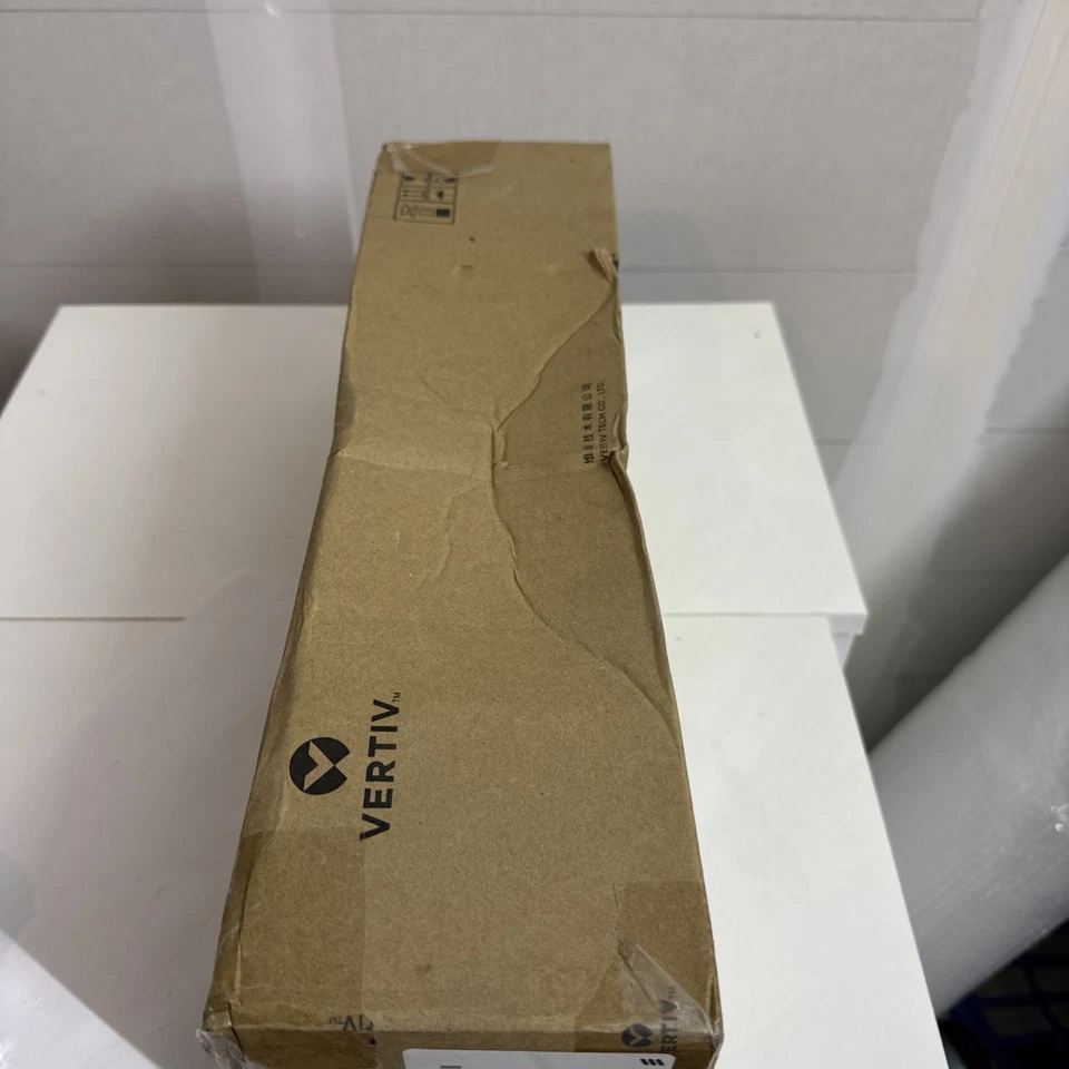 Новый - Ericsson Vertiv BML 901 450/1 - R48-3500E3 выпрямитель 3,5 кВт - он RH050922 - Изображение 3 из 3