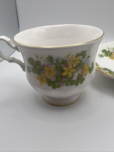 Juego de tazas de té y platillos Queen Anne Bone China trébol Buttercup hecho en Inglaterra - Imagen 4 de 9