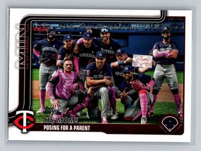 2025 Topps #584 Hi Mom! Willi Castro; Carlos Correa; Jhoan Duran; Kyle Farmer; 