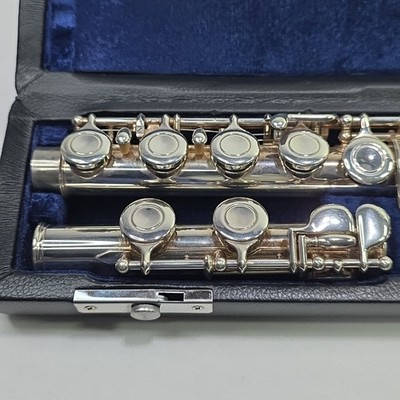 YAMAHA YFL-221 Flute Instrument Established 1987 Japan with Case