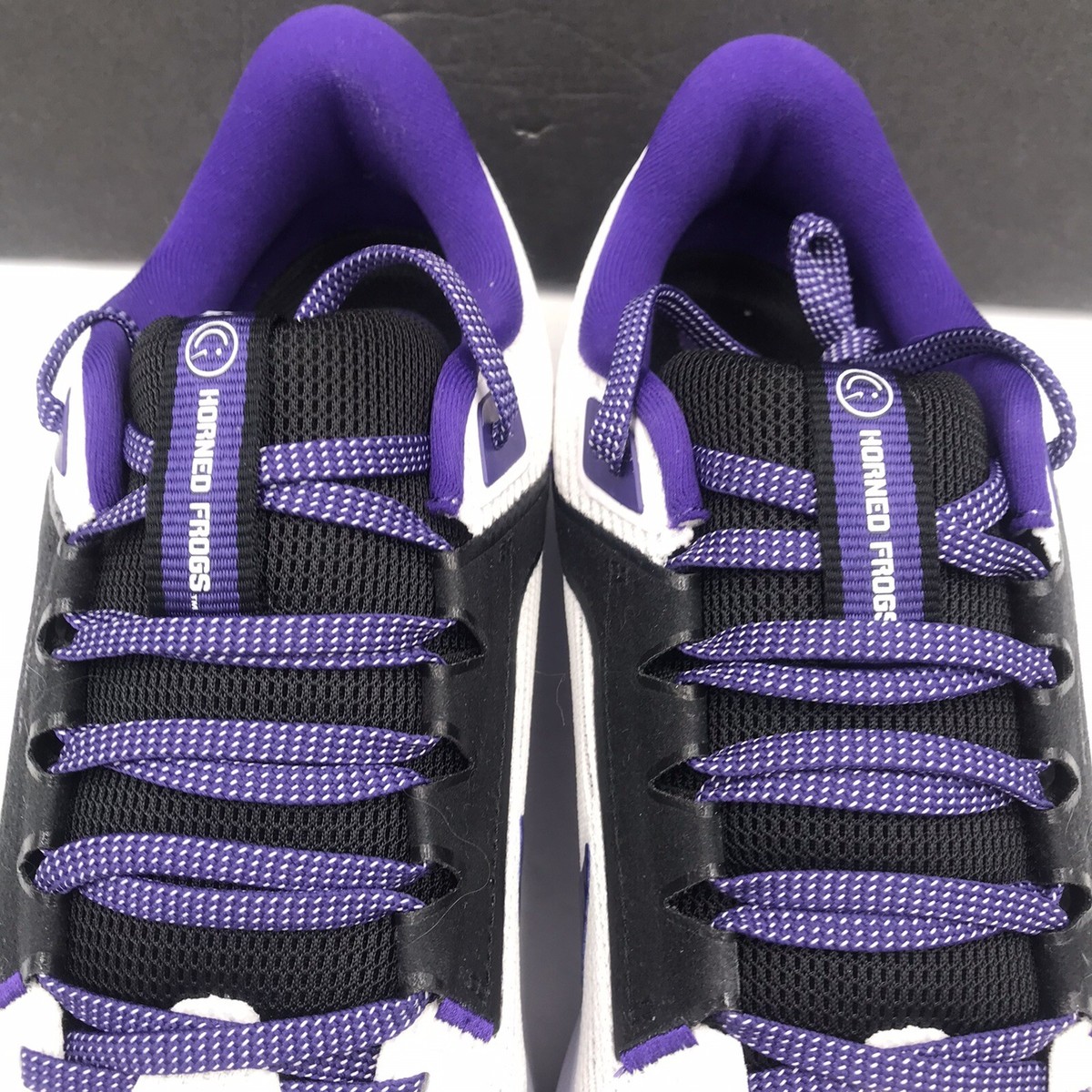 Nike Air Zoom Pegasus 40 TCU White Purple Running Shoes  display picture 2