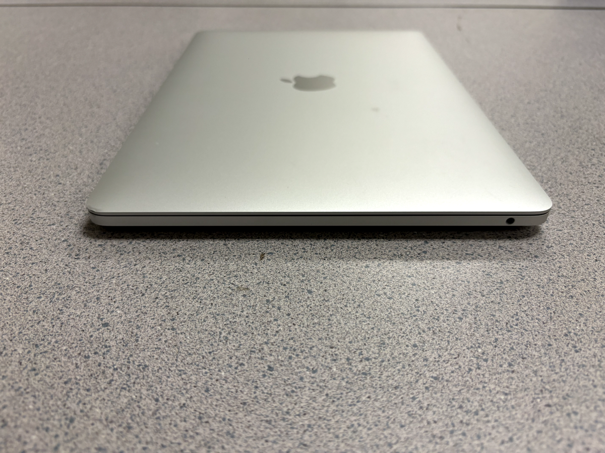 Apple MacBook Pro 13 inch 2020 M1 Chip 8-Core 8GB RAM 512GB