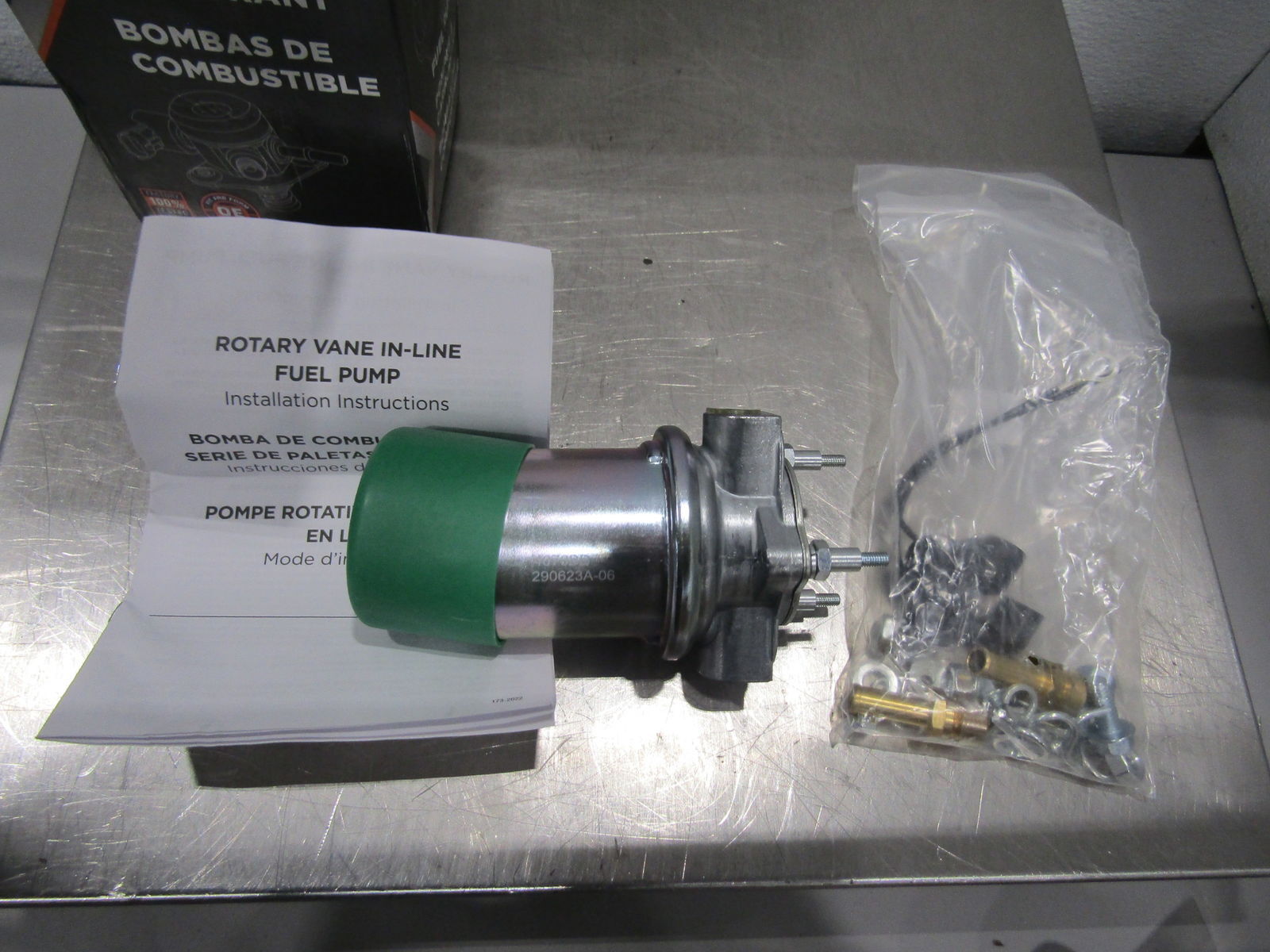 Carter Universal Rotary Vane Electric Fuel Pump P4070 eBay