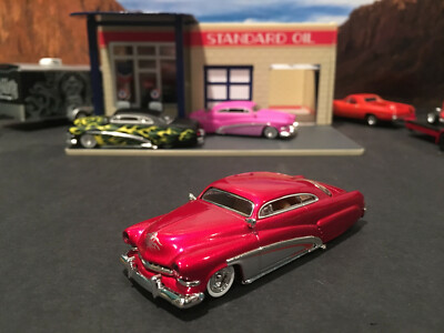 ミニカー Hot Wheels Custom '51 Merc Real Riders 1:64 Hot Wheels Limited Edition 1951 51 Merc Mercury Red and
