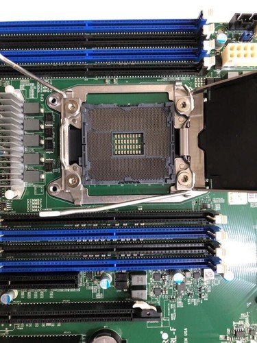 Supermicro X10SRL-F LGA2011-3 para procesador Intel Xeon E5-2600 v3v4 e5 1600 v3v4 - Imagen 3 de 4
