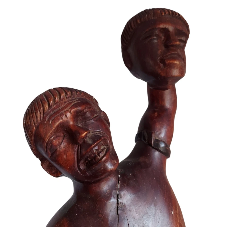 Escultura de cazador de cabezas tallada grande estatua de guerrero tribal de madera 26" de alto grietas Asia Foto 2 de 4