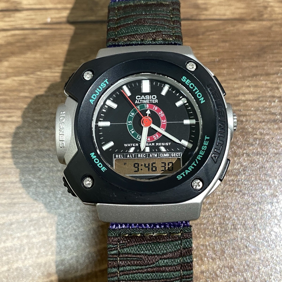 CASIO PROTERK ALTIMETER APX-100 時計 Casio Altimeter APX-100 Sensor Rare Vintage Digital Watch