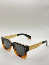 Vintage-Inspired Polarized Sunglasses: Black Amber Frame, Gold Temples, Persona