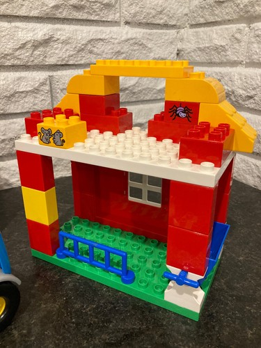 LEGO DUPLO 10525 Big Farm 109/121 pcs 90% Complete - Farmer Tractor Barn Stable - Picture 5 of 13