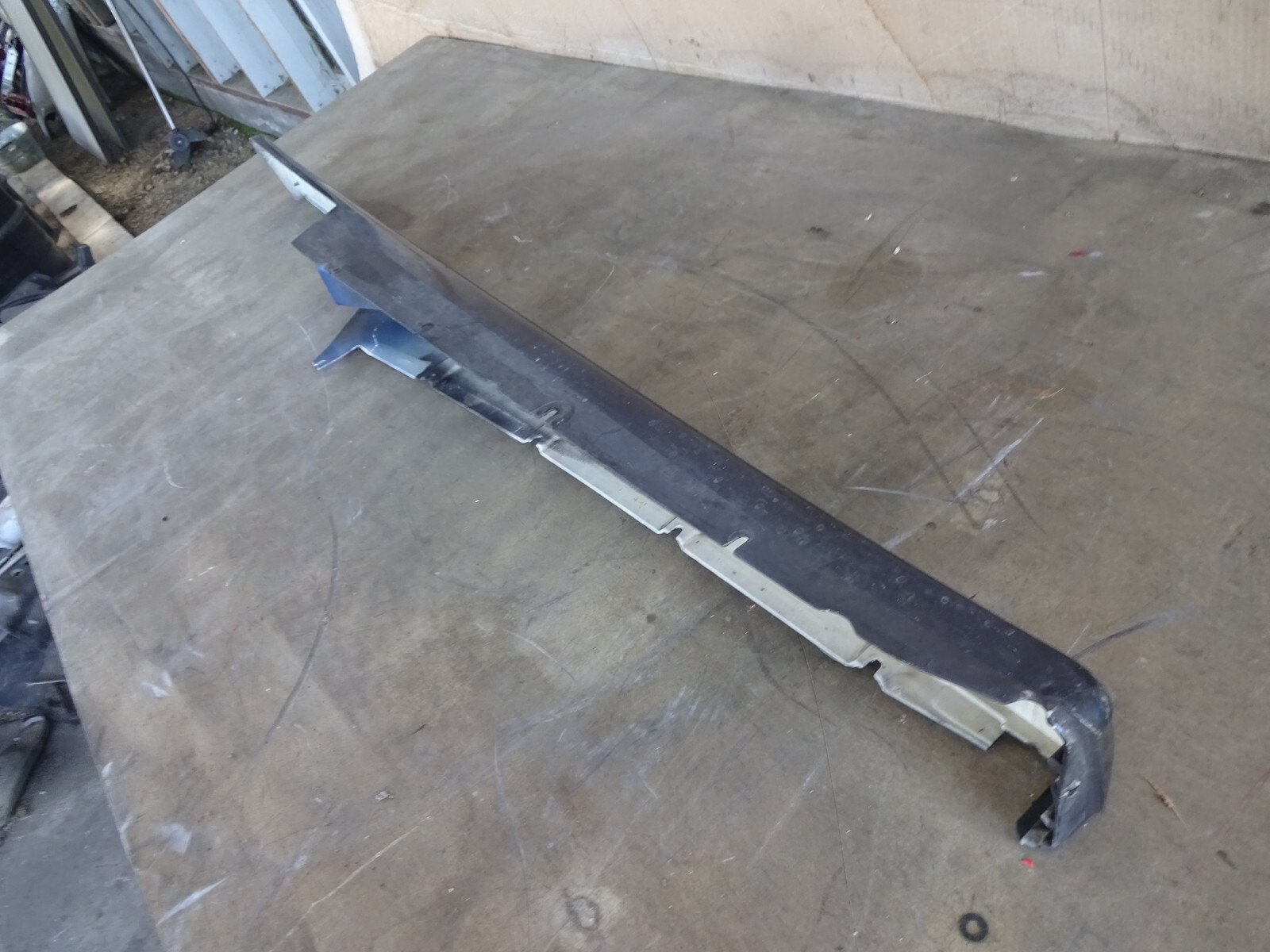 Ferrari 355 - RH Side Skirt / Rocker Panel Blue - P/N 64101100