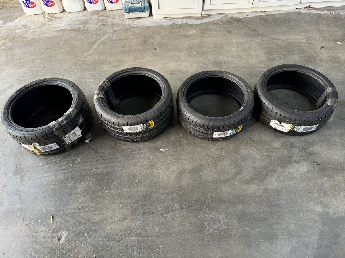 Lamborghini Huracan Pirelli P-zero Corsa Tires 255/35/19 295 Lamborghini Huracan Pirelli P-zero Corsa Tires 255/35/19 295