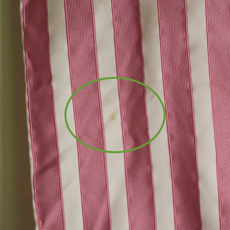 Cachecol quadrado Estate Italo Ferretti seda peso pesado 12" rosa branco bolso - Imagem 4 de 4