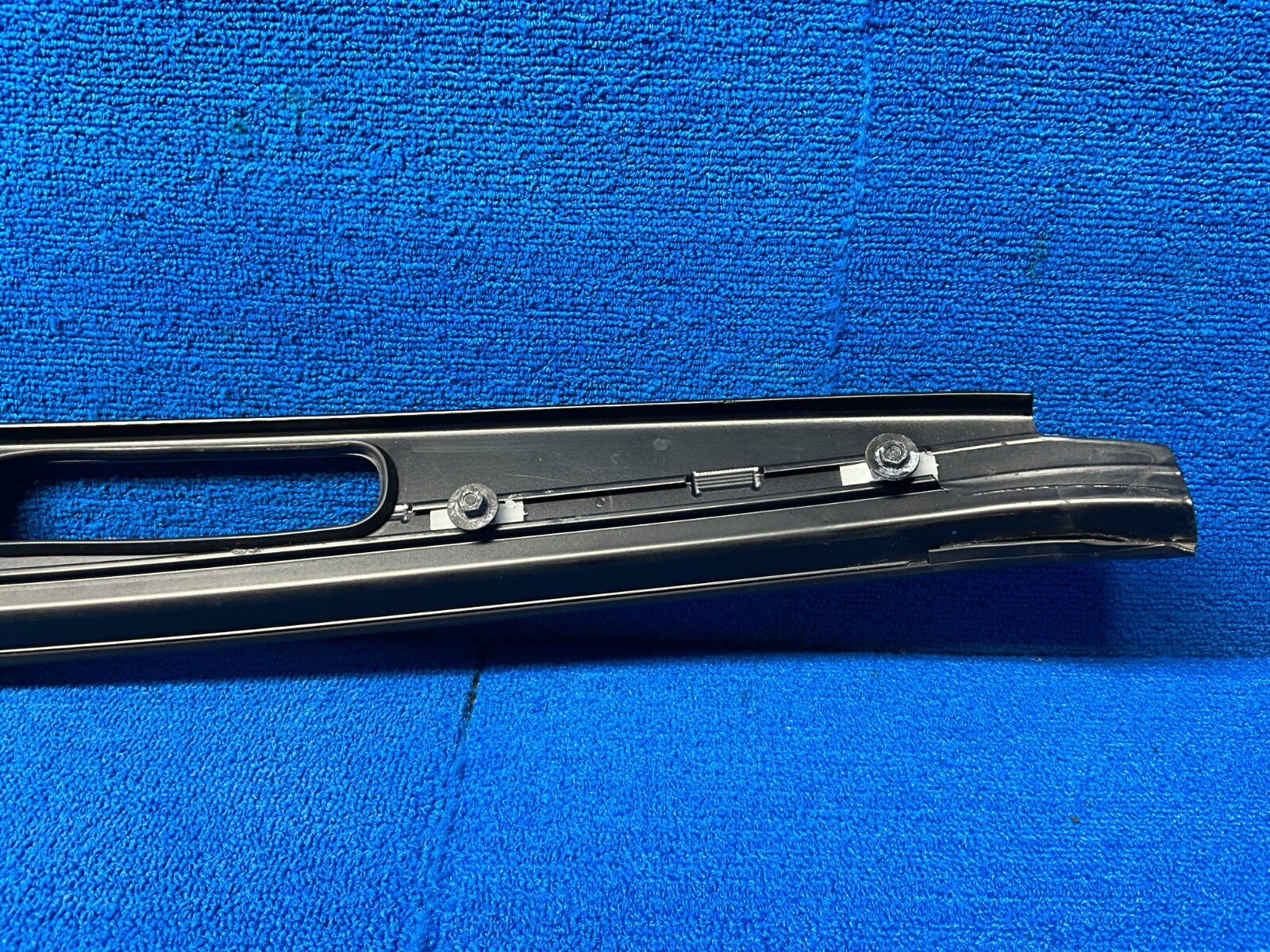 2007 - 2010 BENTLEY CONTINENTAL GTC FRONT WINDSHIELD COWL TRIM COVER PANEL OEM