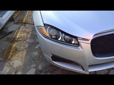 Passenger Headlight Xenon HID Without Adaptive Headlamps Fits 12-15 XF 5265342