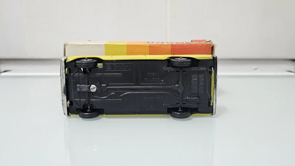 Ford Falcon Buby Argentina. Escala 1:43 Nro. 1020 Repintado. - Imagen 4 de 4