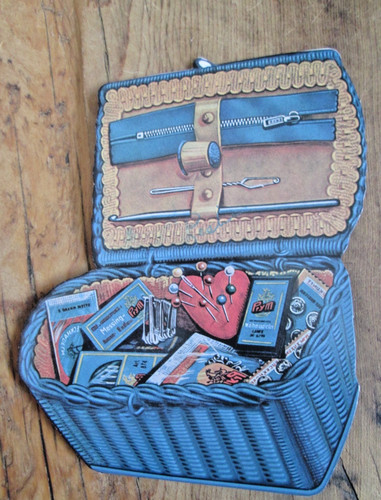 Vintage Dritz Prym Keepsake Needle Card 2000 Blue Sewing Basket USED