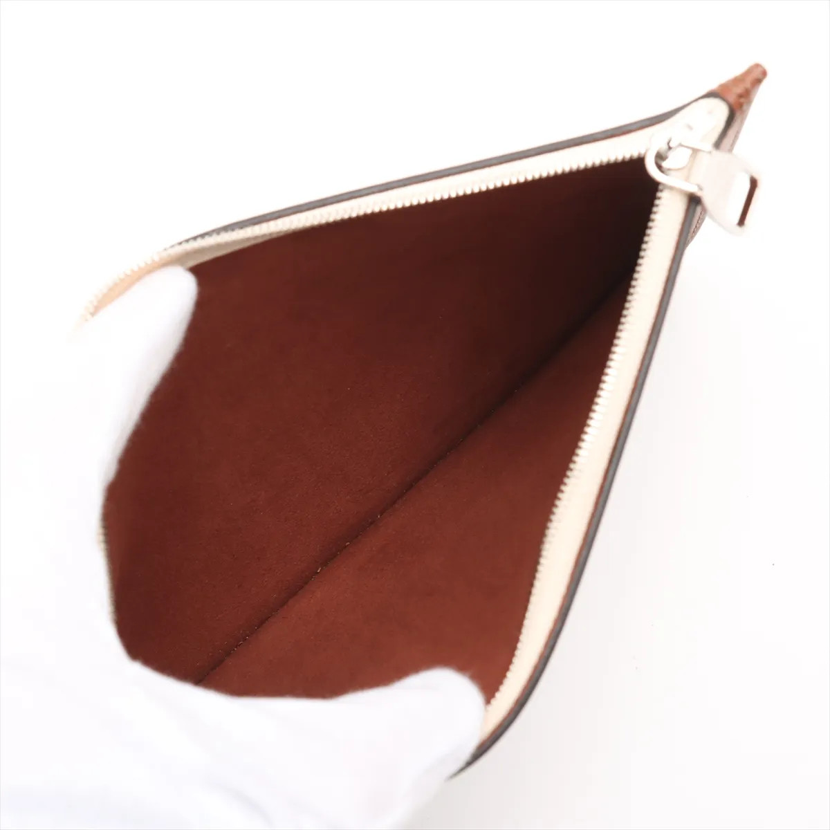 Louis Vuitton Mahina Hina MM M55552 Beige thumbnail 8