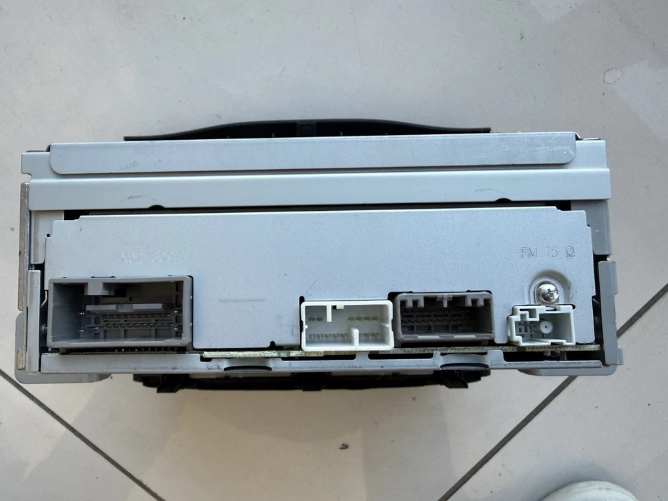 AUTORADIO Originale 2 DIN MP3 - HONDA CR-V 4a SERIE 39100-T1G-G210-M1 - Immagine 4 di 4