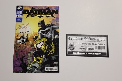 Batman & the Signal Paperback Signed by Snyder Scott Patrick Tony Midtown Comics