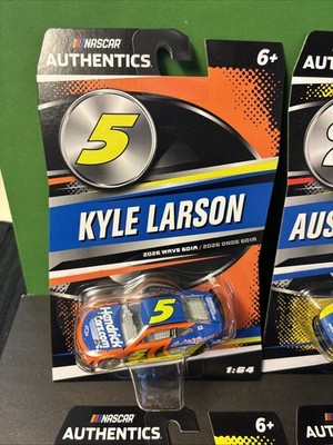 AUTOartプジョー206WRC3台セット絶版車メチャレアナンバーおまけ付き カスタム品 1/18 AUTOart プジョー 206 WRC 2003｜Yahoo!フリマ（旧