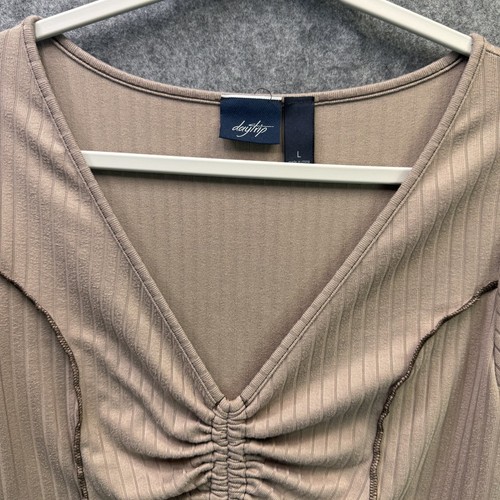 Daytrip Women's Beige Large Ruched Front Long Sleeve Top - Picture 7 of 10