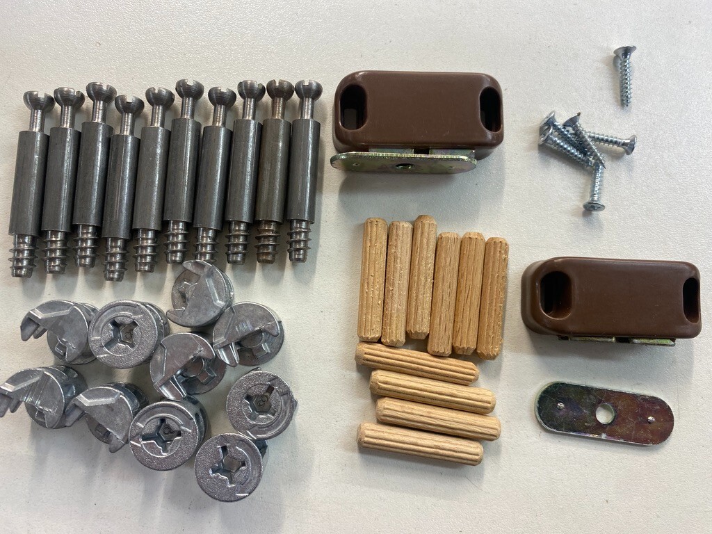 CAM DOWLES CATCHES WOOD FLUTED DOWELS flat pack furniture