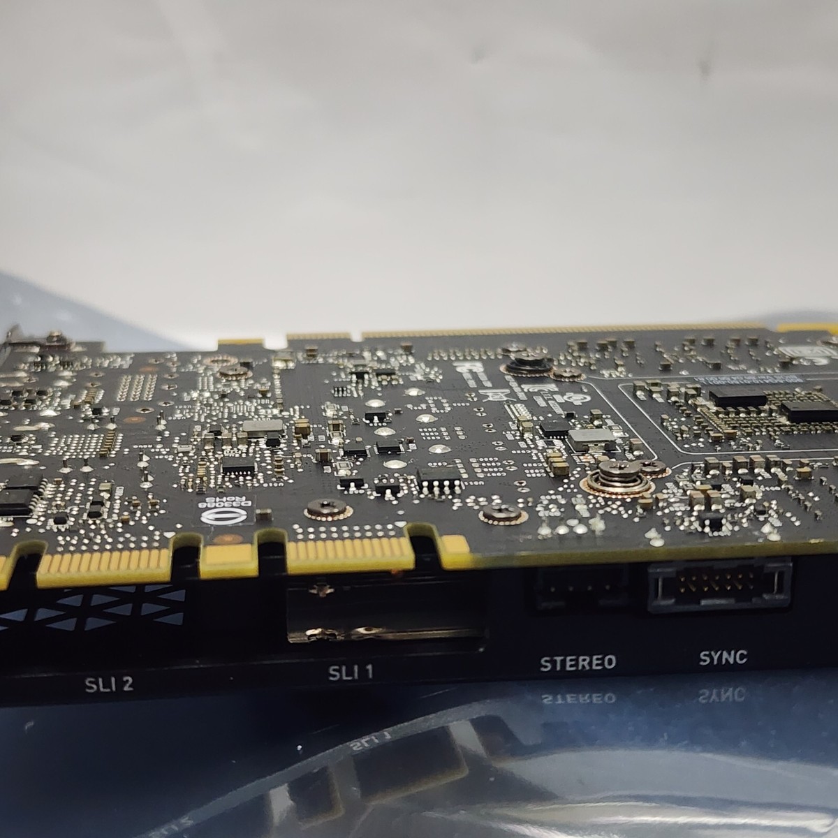 NVIDIA Quadro P4000 8GB GDDR5 PCI-E 3.0 x16 4xDP 900-5G410 NVIDIA Quadro P4000 8GB GDDR5 PCI-E 3.0 x16 4xDP 900-5G410