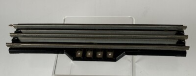 Lionel O27 Gauge 1019 Remote Control Track Sections No Screws or Control Vintage