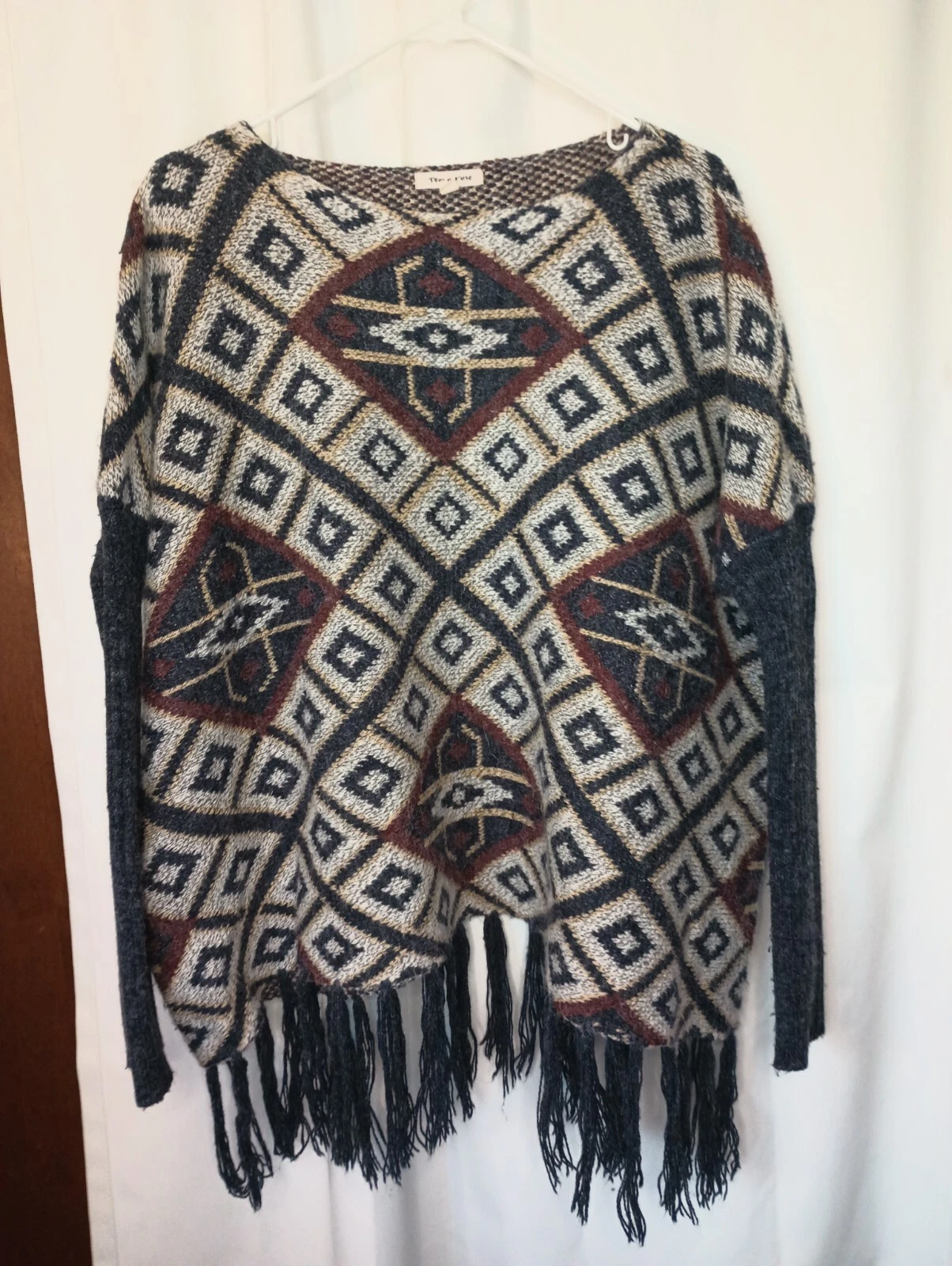 Tea N Rose Womens Southwestern Knit Poncho With Sleeves OS Fringe Aztec
