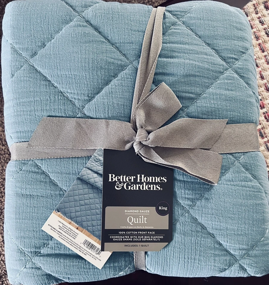 Better Homes & Gardens Blue Diamond Gauze Quilt, King Brand New - Image 2 of 3