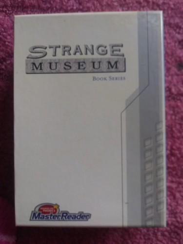 Hooked on Phonics Master Reader: Strange Museum Book Series 1-4 Slipcase EUC - Imagen 5 de 9