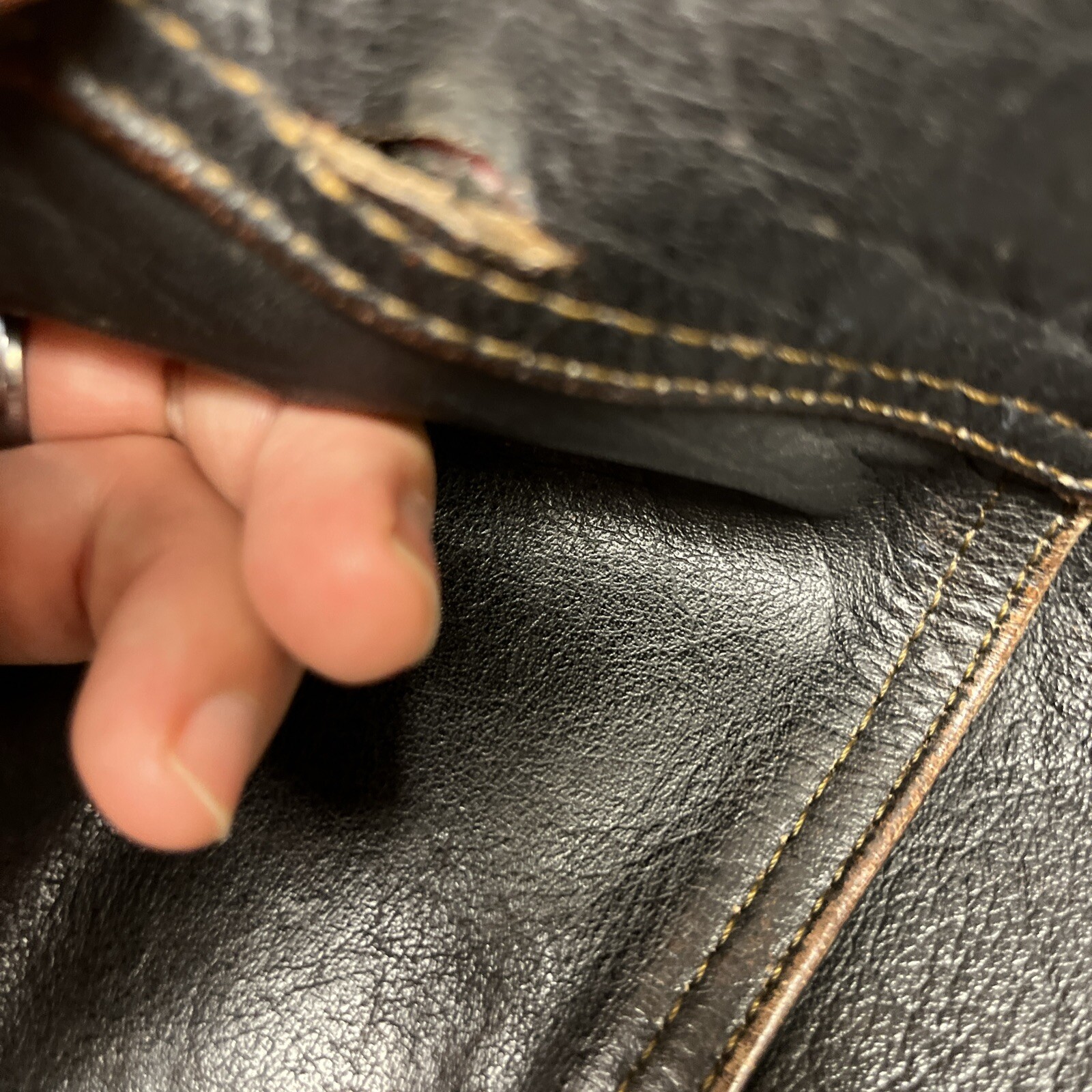 Motorcycle Leather Vest USA Bikers Dream Apparel Embossed Sz 54 *Small Hole