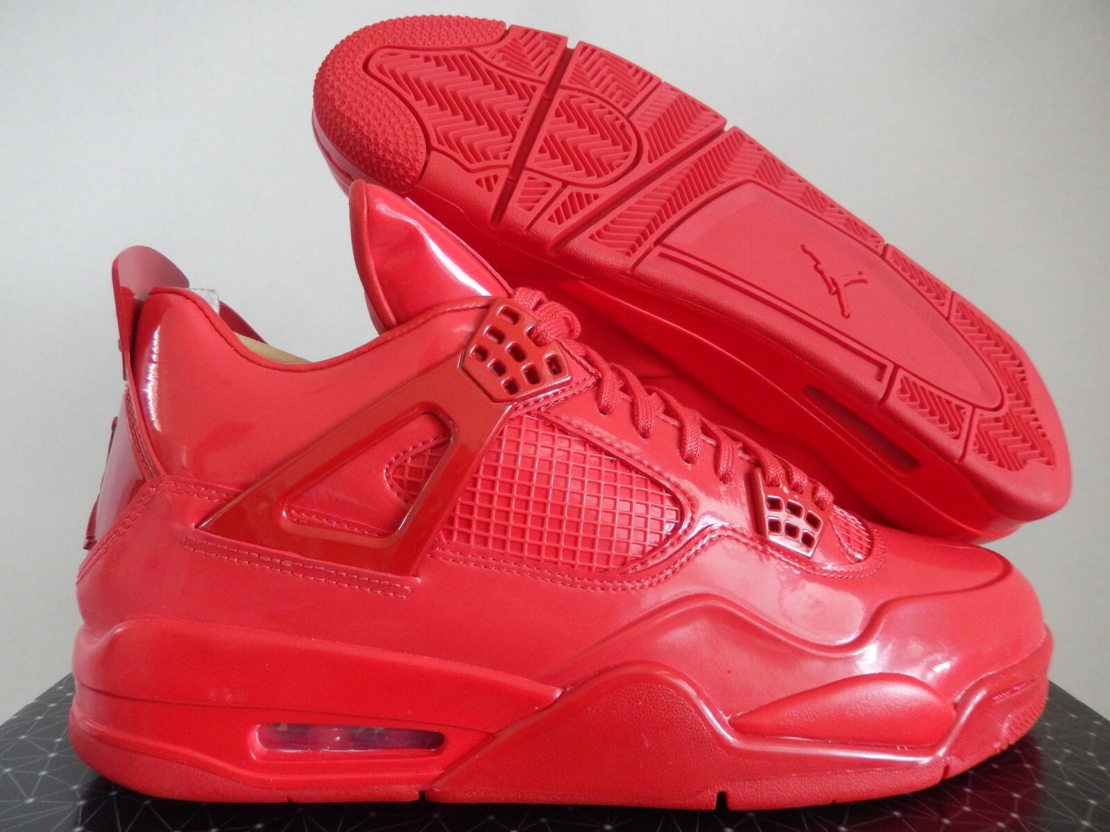 all red lab 4s