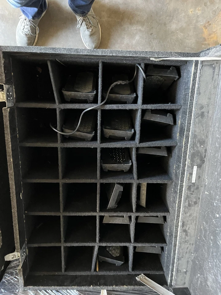 PHILIPS COLOR KINETICS COLORBLAST 12 TR RGB LED - BLACK - Image 2 of 4