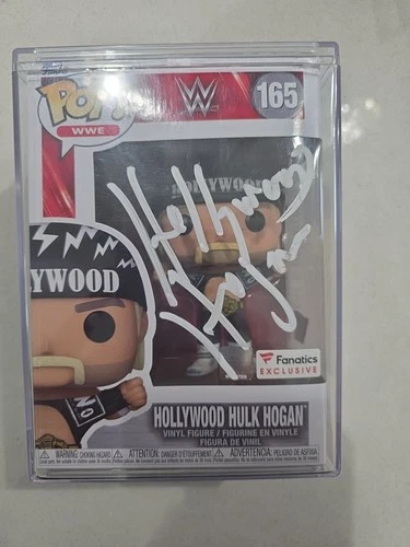 Hulk Hogan WWE Signed Fanatics COA Exclusive #165 Funko Pop! Figurine