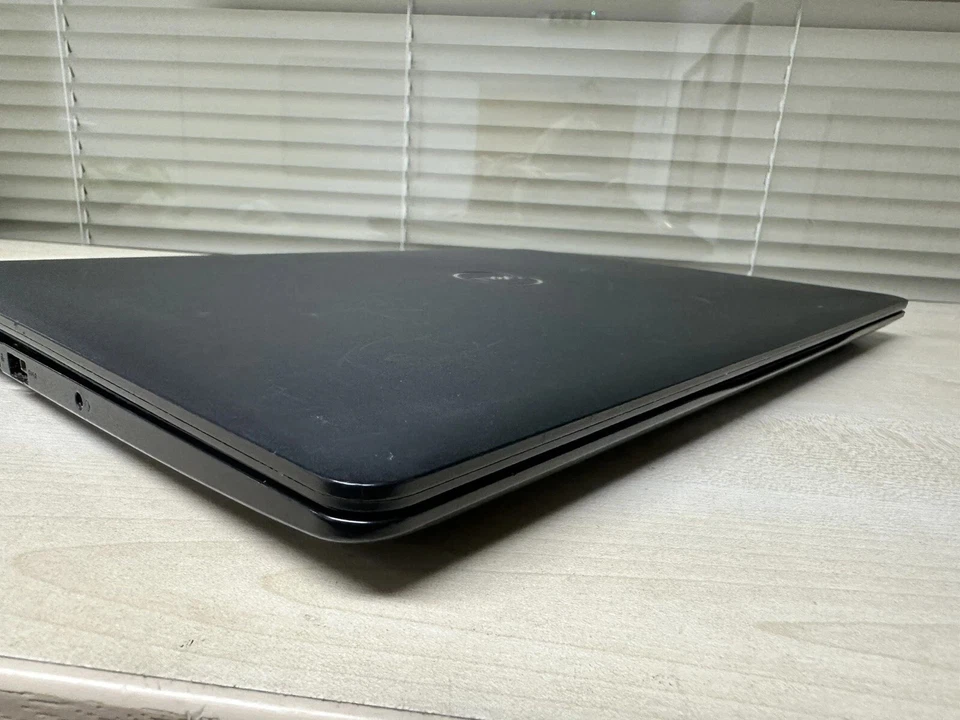 Dell Latitude 3590 · i5-7200U · 8GB · 256GB, photo 3 of 5