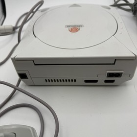 SEGA Dreamcast HKT-3020 With Controller And cables Model 1